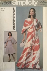 7969 SIMPLICITY DESIGNER CAFTAN TIED V DRESS LENGTHS PATTERN 14 UNCUT